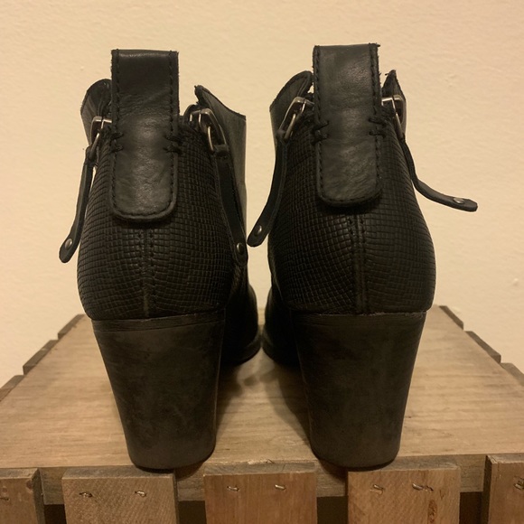 DV Dolce Vita zip up heel ankle boot 9.5 - Picture 4 of 6